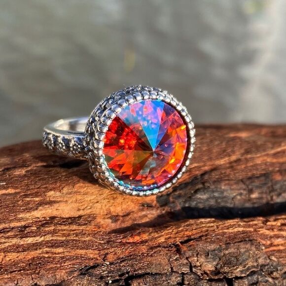 Handcrafted sparkly ring made with Swarovski crystal adjustable fit - Picture 3 of 5